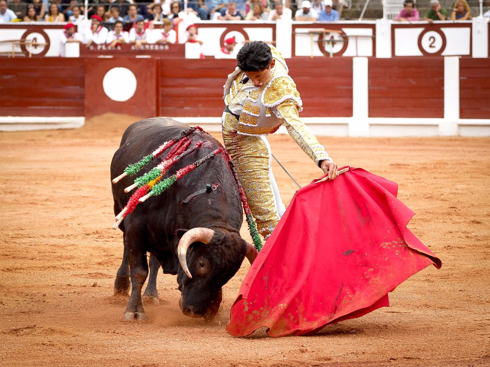 Rollón triunfa, Osornio puntúa y Castrejón deja huella en el cierre de la Feria de Begoña